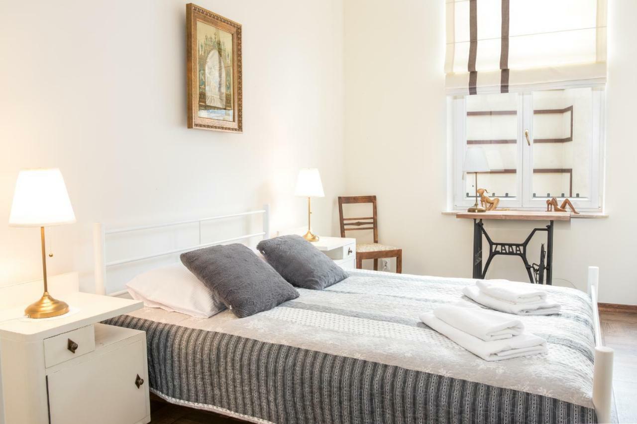 Cheerful Air Conditioned Apartment With Mezzanine And Parking - Old Town คราคูฟ ภายนอก รูปภาพ