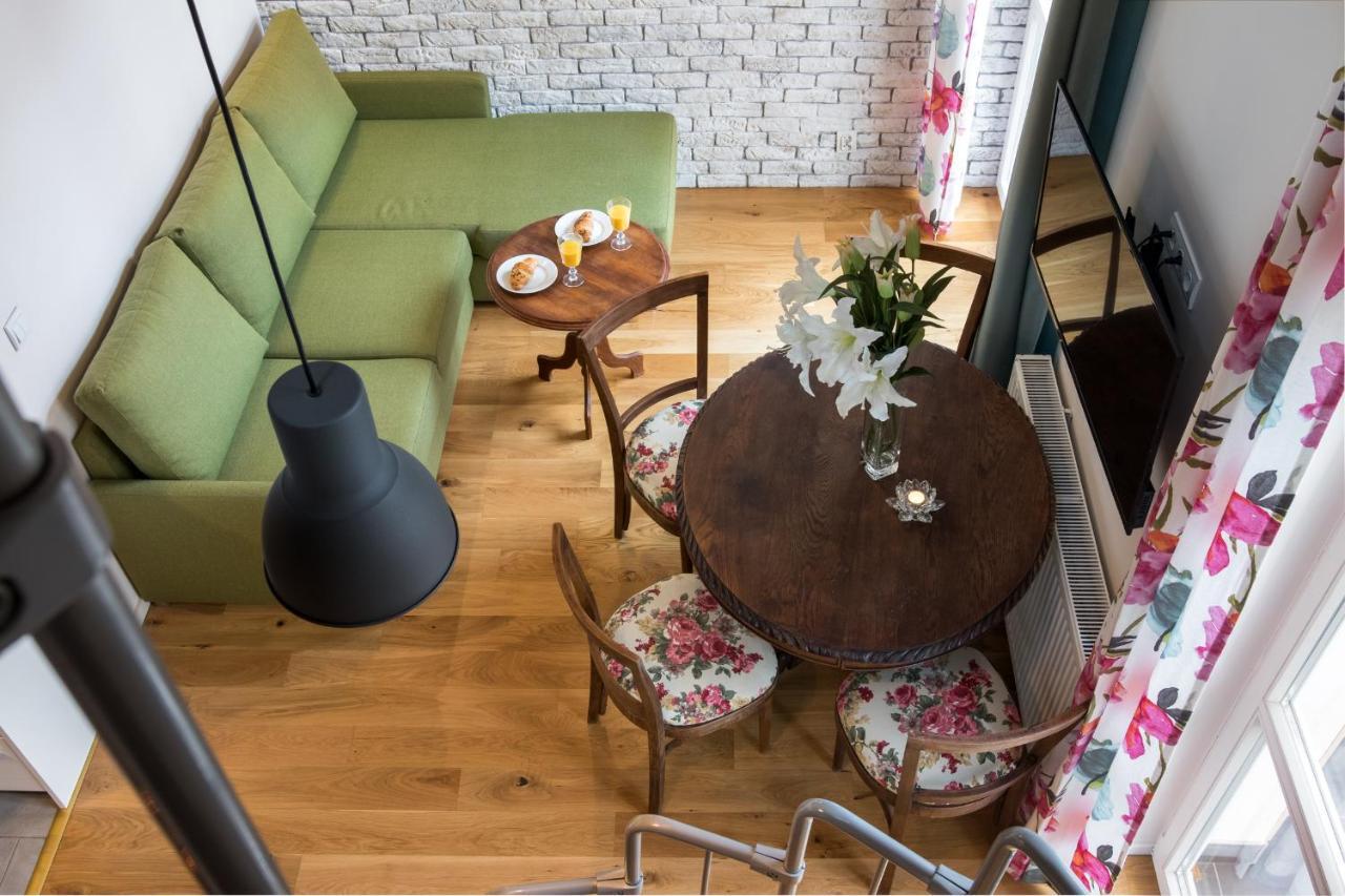Cheerful Air Conditioned Apartment With Mezzanine And Parking - Old Town คราคูฟ ภายนอก รูปภาพ